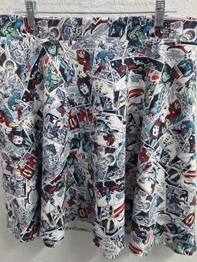Torrid Marvel Comic Fangirl Scuba Knit Skater Graphic Skirt Pockets